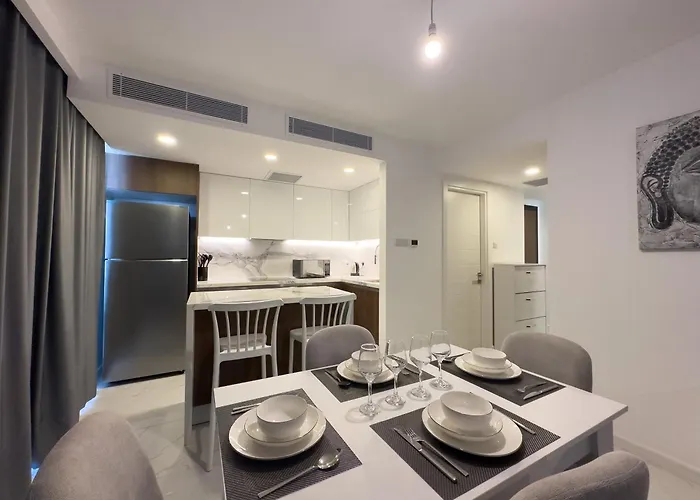 Grand Sapphire Hotel, Pera Beach, Casino & Deluxe Residential Apartmán Agios Georgios (Famagusta)